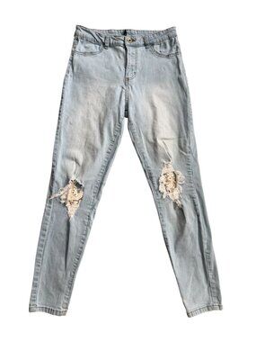 CALZEDONIA Distressed Lace Patch Light Wash Jeans Size Medium